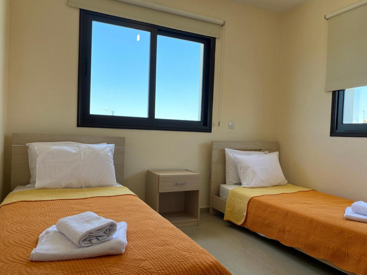 Kyklades Resort & Spa Paralimni Buitenkant foto