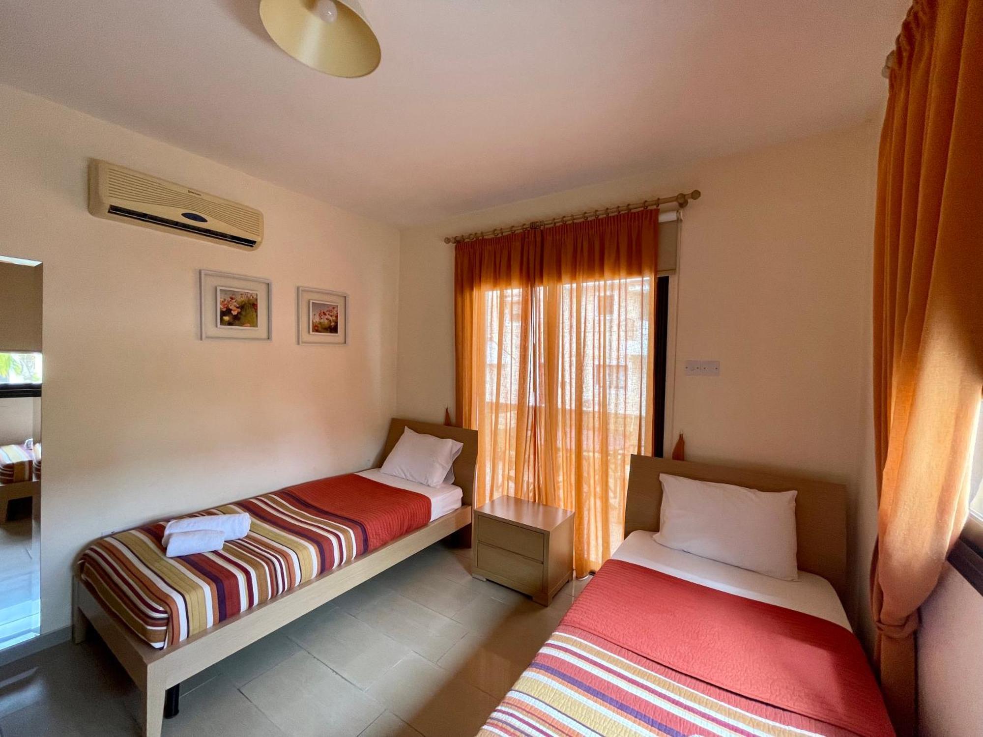 Kyklades Resort & Spa Paralimni Buitenkant foto