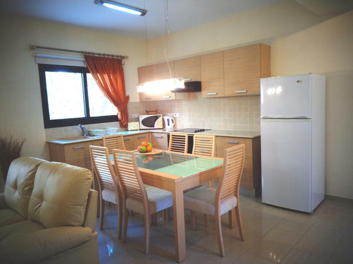 Kyklades Resort & Spa Paralimni Buitenkant foto